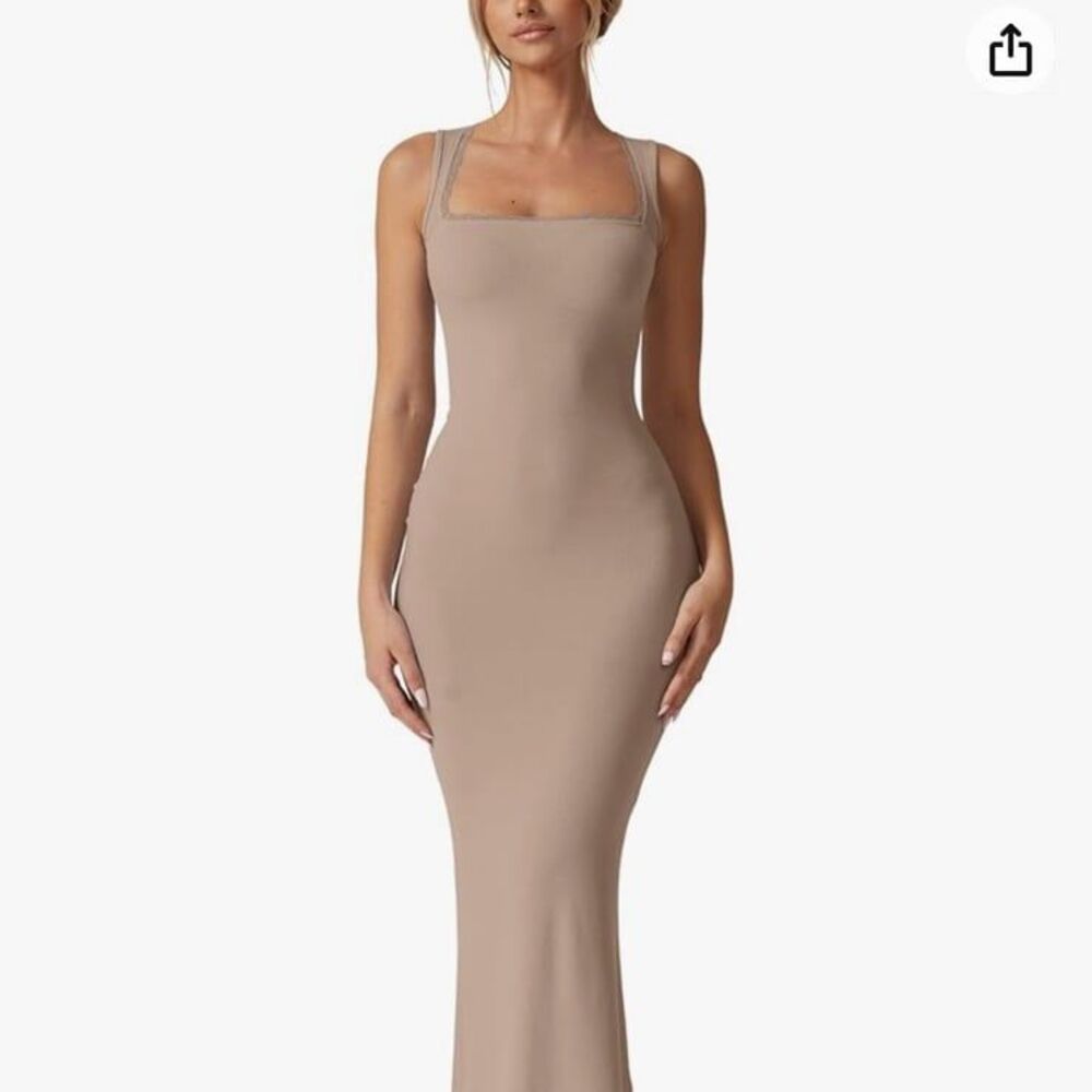 NWT Chic QINSEN Women's Square Neck with Lace  Long Maxi Dress Sleeveless Long.